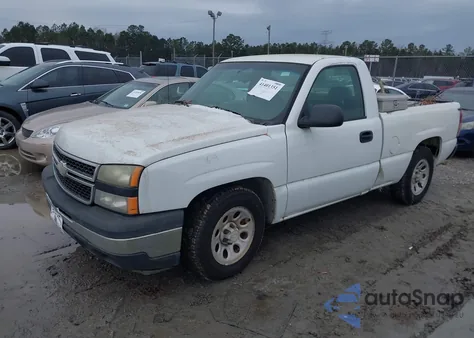 2006 Chevrolet Silverado 1500 Work Truck z USA, uszkodzony, nr VIN 3GCEC14V86G141492